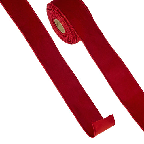 Red wired ribbon made of polyester and nylon with a velvet texture.