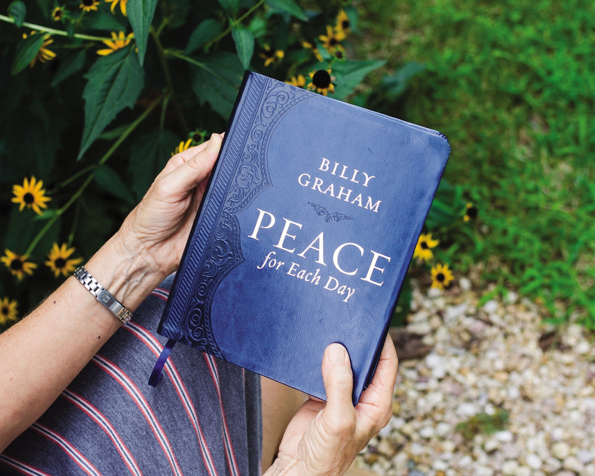 Leathersoft devotional book Peace for Each Day by Billy Graham with larger text and daily Scripture.