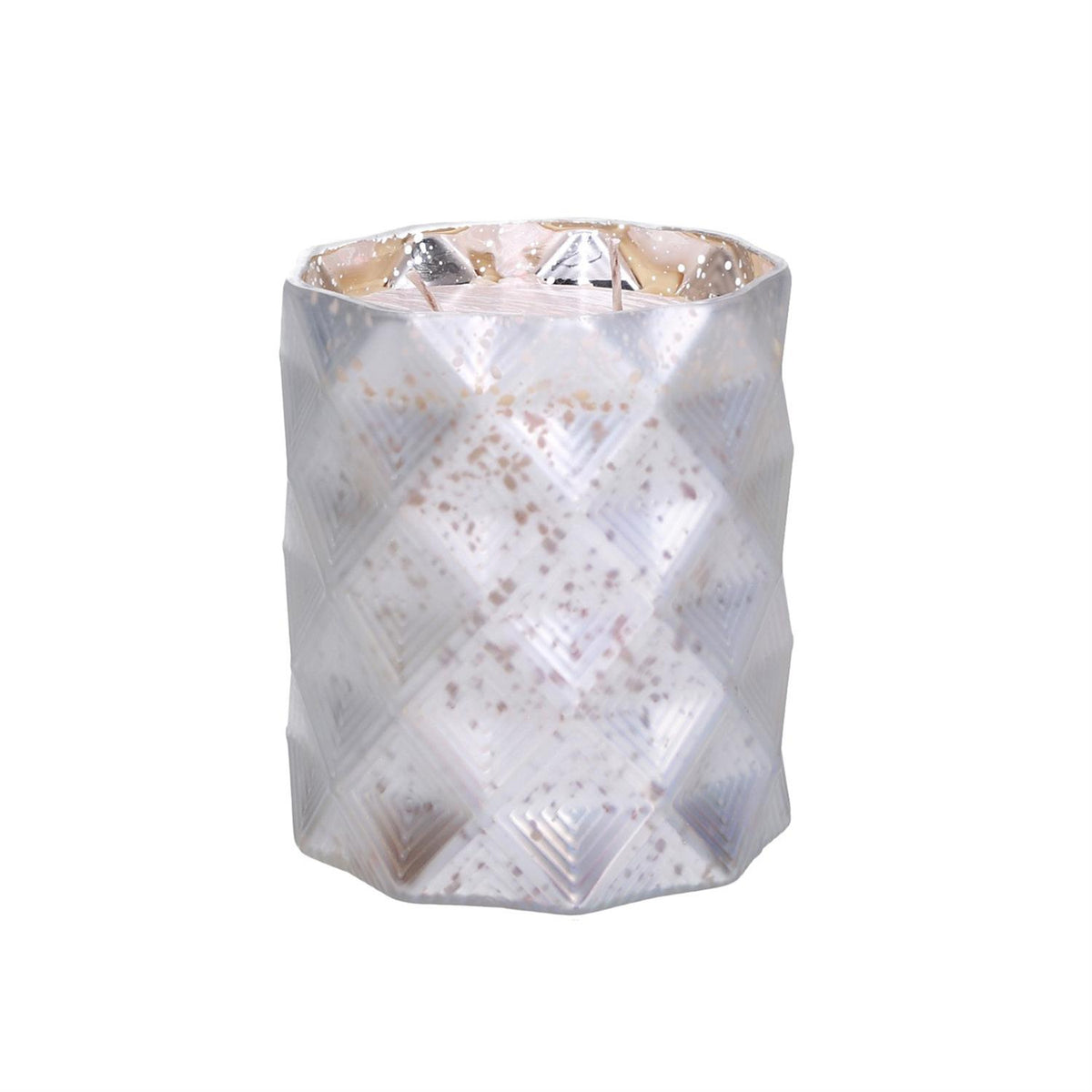 Soy candle in Sweet Grace Collection #040 with exotic passion fruit tea and patchouli scent