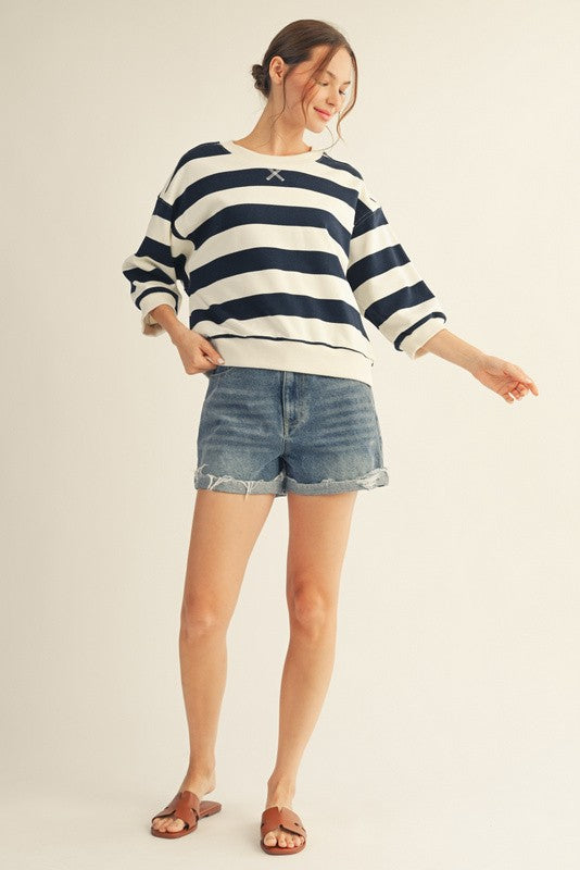 Roxanne casual top in bold stripe print with V-neckline