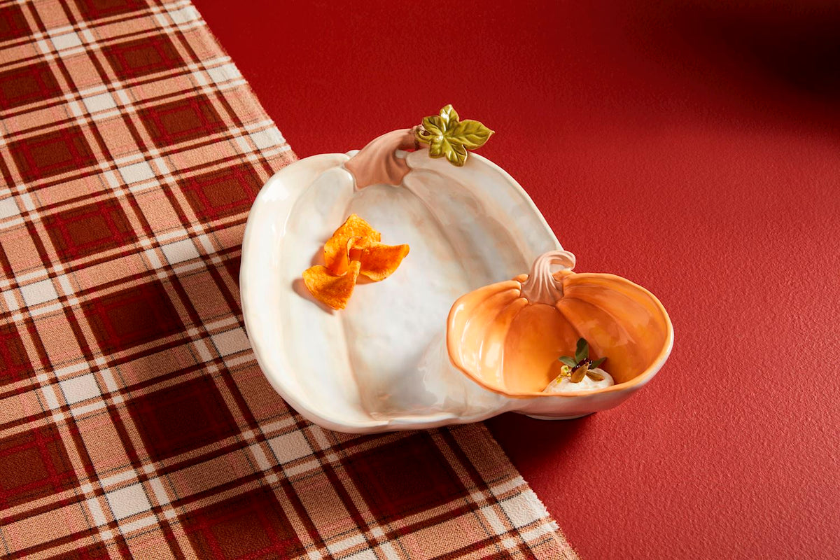 Stoneware pumpkin chip dip server with a handle