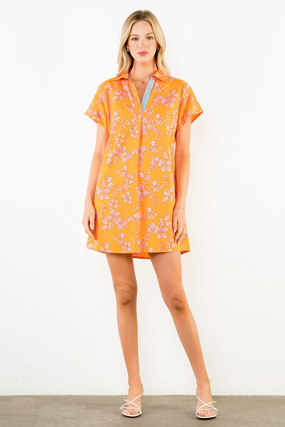 Thea Short Sleeve Floral Pattern V-neck Dress